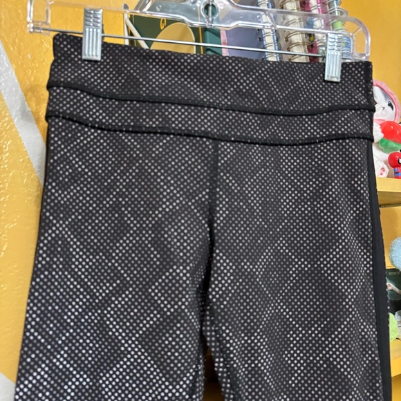 Lululemon Pace Tight Full-On Luxtreme Lights Out
Black Ravish Reptile Silver - Picture 5 of 11